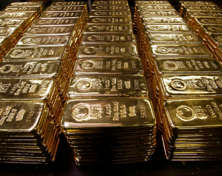 Gold Goes Wild: Prices Hit Record High as US Slaps Swiss Bars With Steep Tariffs