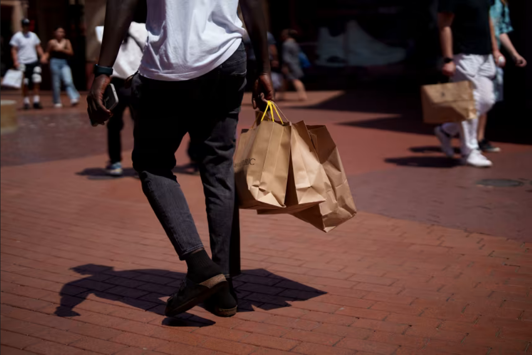 Inflation Ticks Up as Tariffs Bite, but Shoppers Keep Spending
