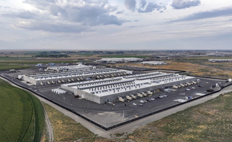 Mystery Mega Data Center in Cheyenne to Suck Up 5x More Power Than Every Home in Wyoming