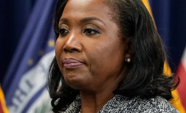 Trump Threatens to Oust Fed Governor Lisa Cook Over Mortgage Allegations