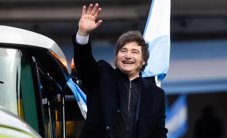 Milei Vetoes Pension Hike Bills as Protests Grow in Austerity-Hit Argentina