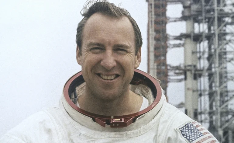 Apollo 13 Commander James Lovell Dies at 97
