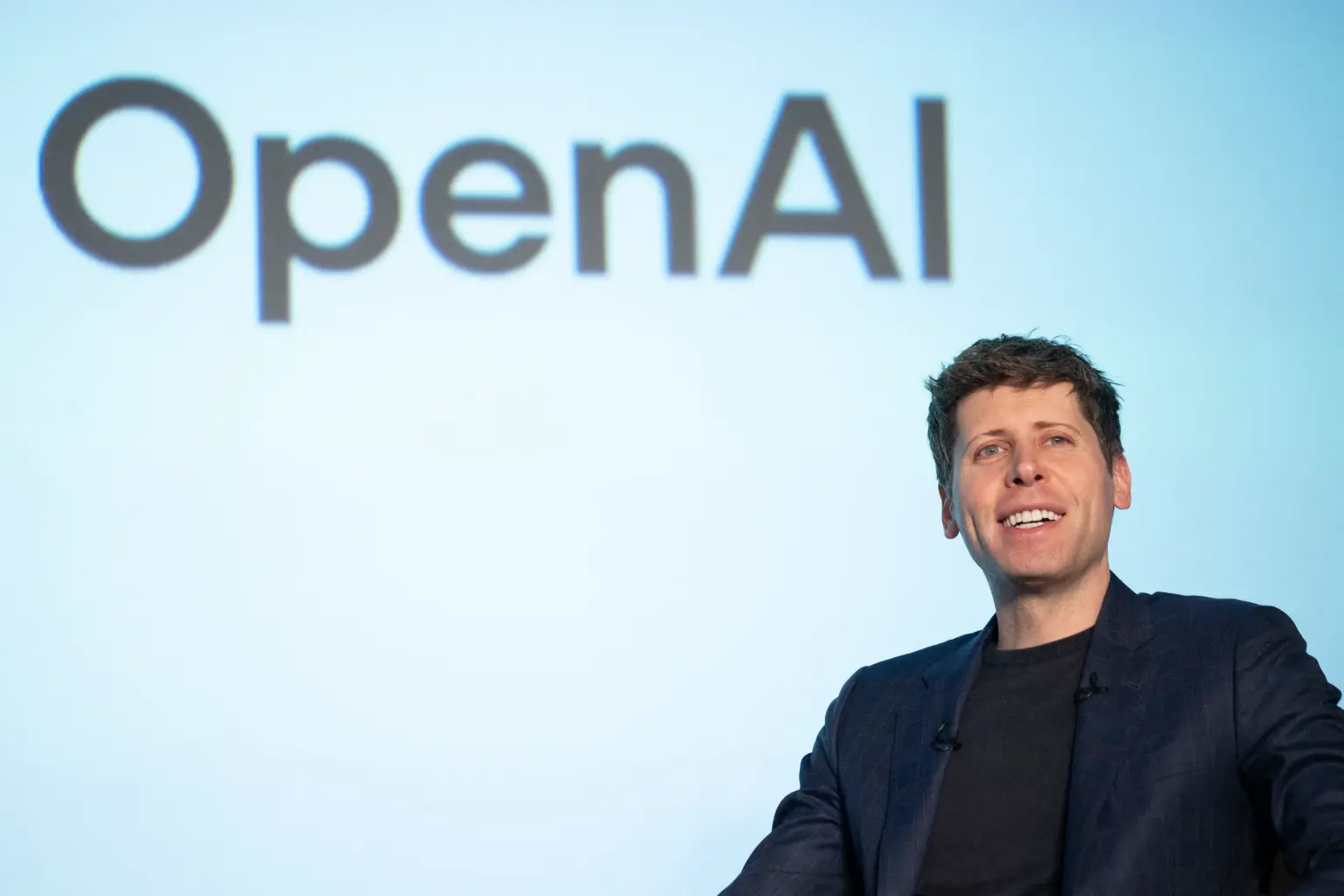 Sam Altman Says AI Hype Looks Like a Bubble — But Still Calls It the Biggest Thing in Decades