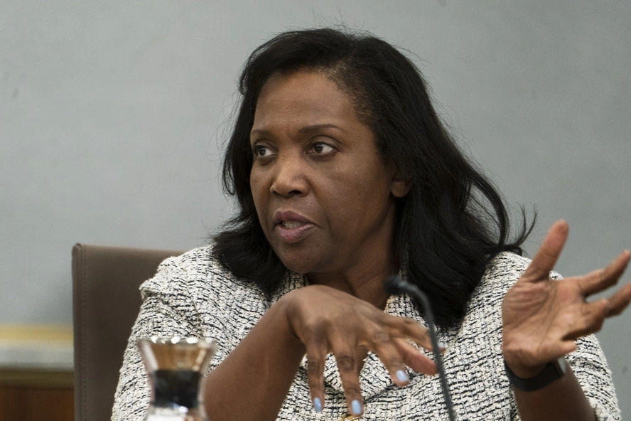 White House Pushes Fed Governor Lisa Cook to Step Aside as Legal Battle Brews