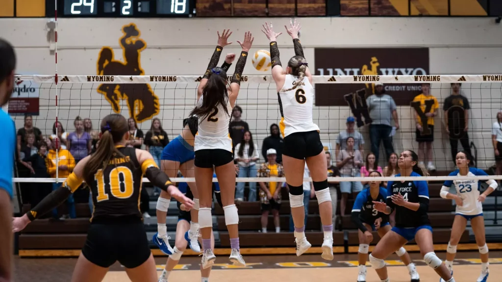 Block Party in Laramie: Cowgirls stuff Air Force for a clean sweep