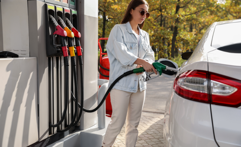 Wyoming Gas Slips to $3.07 — Tiny Dip, Big Range at the Pump