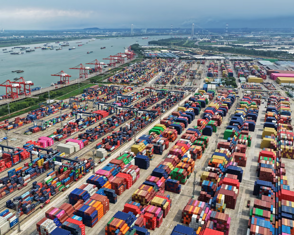 Tariff crossfire cools China’s export engine as US orders plunge