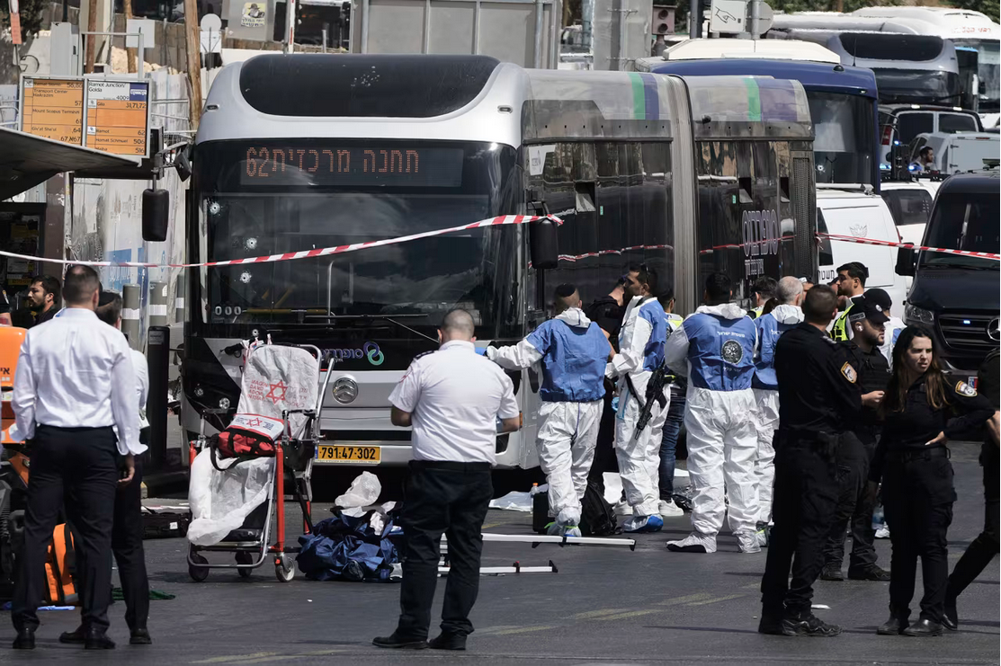 Bus Stop Massacre in Jerusalem, Fresh Tower Collapses in Gaza: a Deadly Day on Both Sides