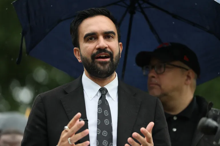 Hochul Throws Support Behind Progressive Challenger Zohran Mamdani in New York’s Mayor Race
