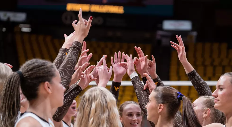 Cowgirls Hold Off Tulsa in Nail-Biting Season Opener