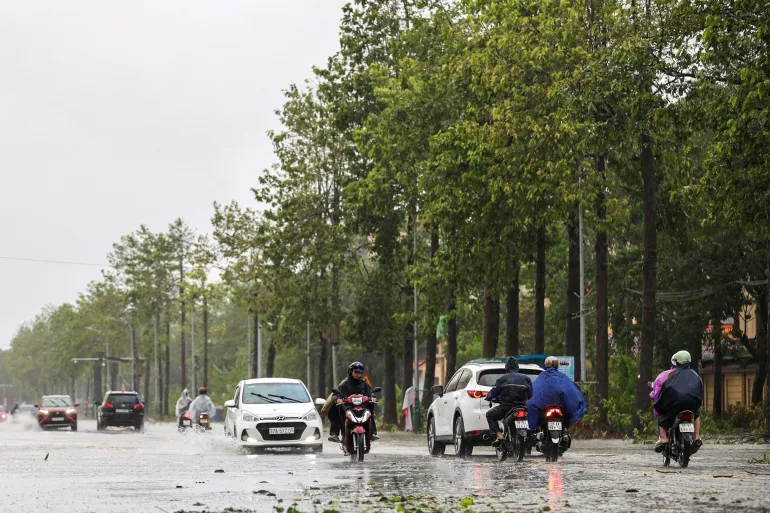 Typhoon Bualoi Tears Through Vietnam, Killing Several, Leaving Dozens Missing