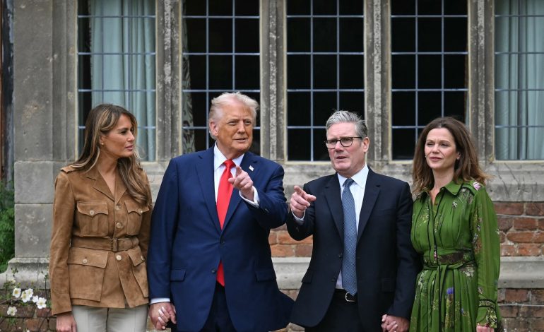 Chequers Handshake, Hard Questions: US–UK Strike a “Tech Prosperity” Pact on AI and Nuclear — and Spar over Gaza, Ukraine