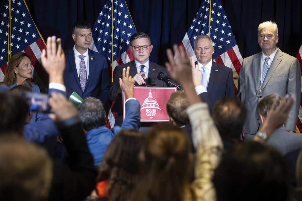 ‘Keep it clean’: Republicans press Trump not to blow up shutdown talks
