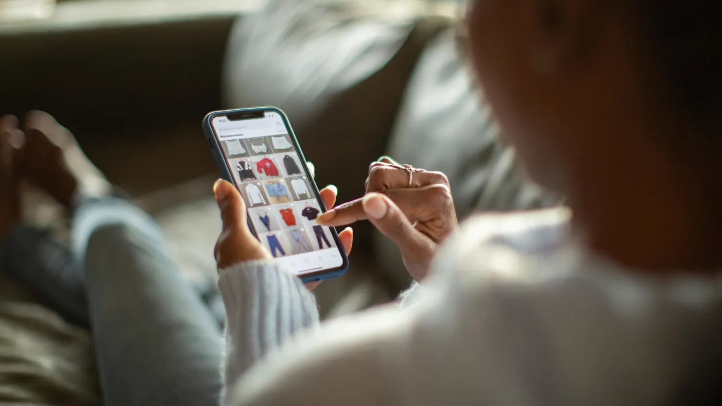 Deals, Phones and AI Will Lift Holiday E-Commerce — Just Not as Fast