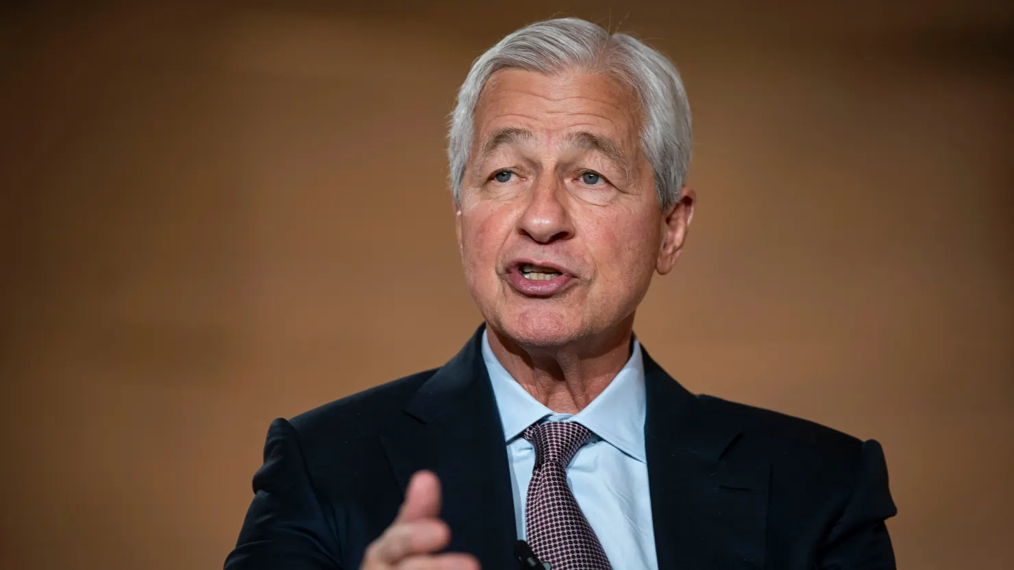 Wall Street’s Big Four Cash in, Call the Economy “Resilient” — with a Wary Eye on Cracks