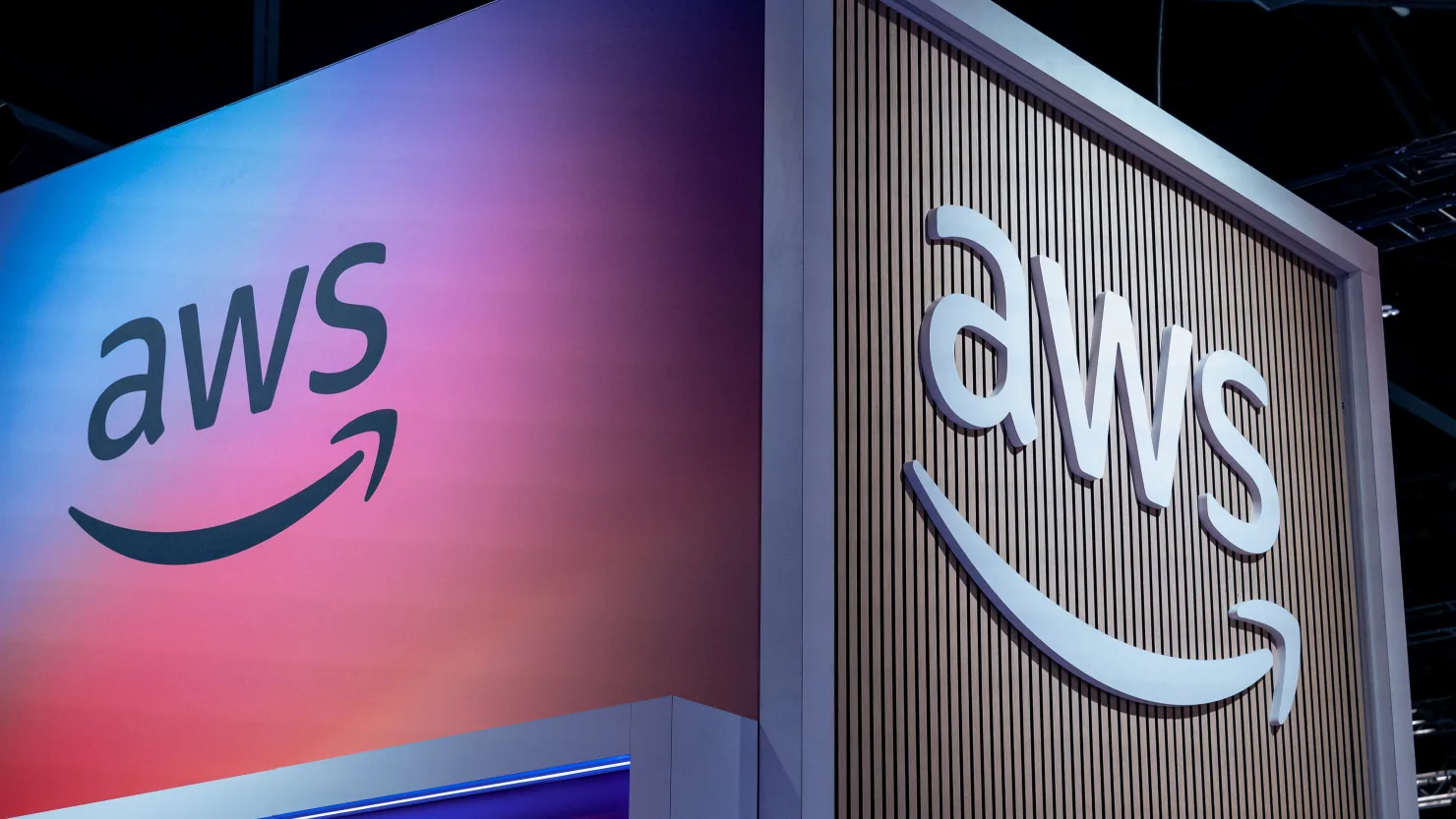 Massive AWS Glitch Knocks Popular Apps Offline — Recovery Underway