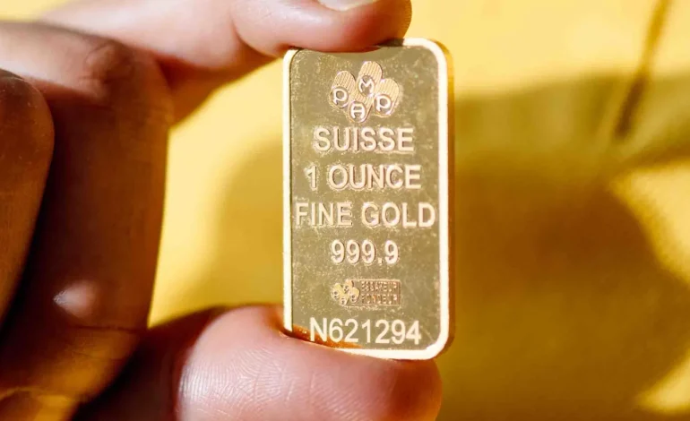 Gold Blasts Past $4,100 as Trade Jitters Meet Rate-Cut Fever