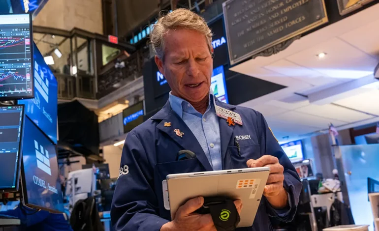 Wall Street Shrugs Off China Jitters as Big Banks Power a Rally