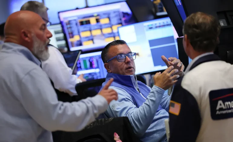 Wall Street Shakes off Nerves: S&P 500 Snaps Back as Big Tech Leads the Charge