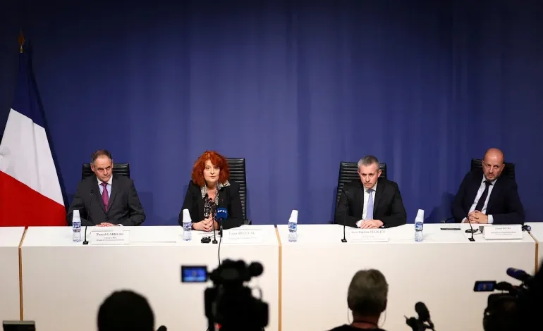 Two Arrested in $102m Louvre Jewel Heist as France Confronts Museum Security Failures