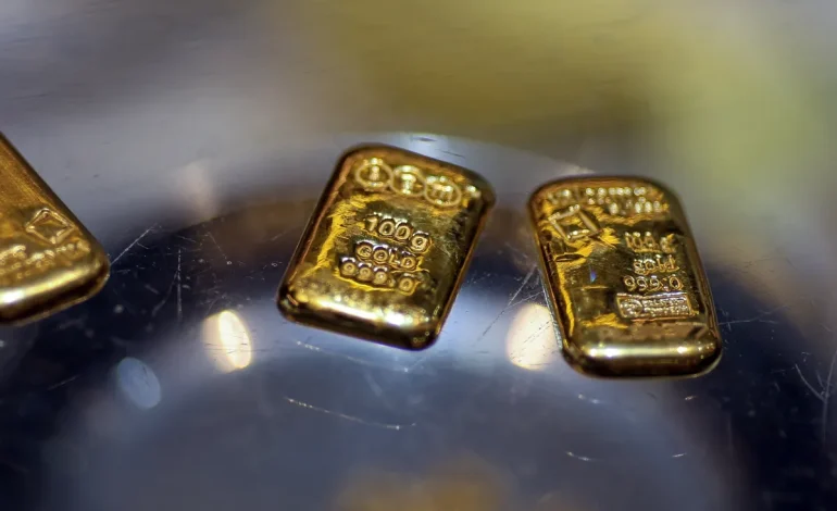 Gold Pops as Rate-Cut Bets Grow and Jitters Linger Ahead of US–China Talks