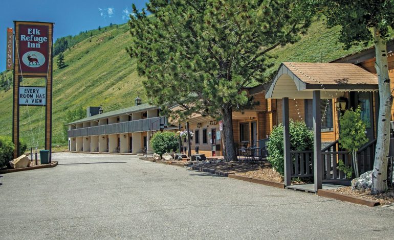 Wyoming DEQ Gives Green Light to Elk Refuge, Flat Creek Inns’ Sewer Hookup