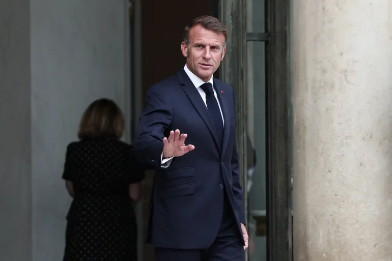 Macron to Name New Prime Minister Within 48 Hours as France’s Political Crisis Deepens