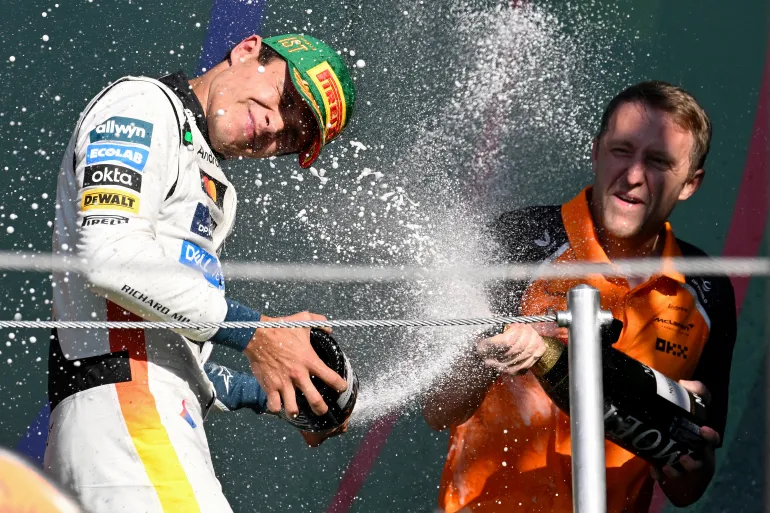 Norris Cruises to Mexico City Win, Reclaims F1 Championship Lead from Teammate Piastri