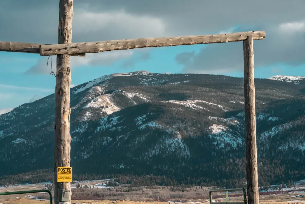 High Court to Huddle Oct. 17 on Wyoming Corner-Crossing Fight