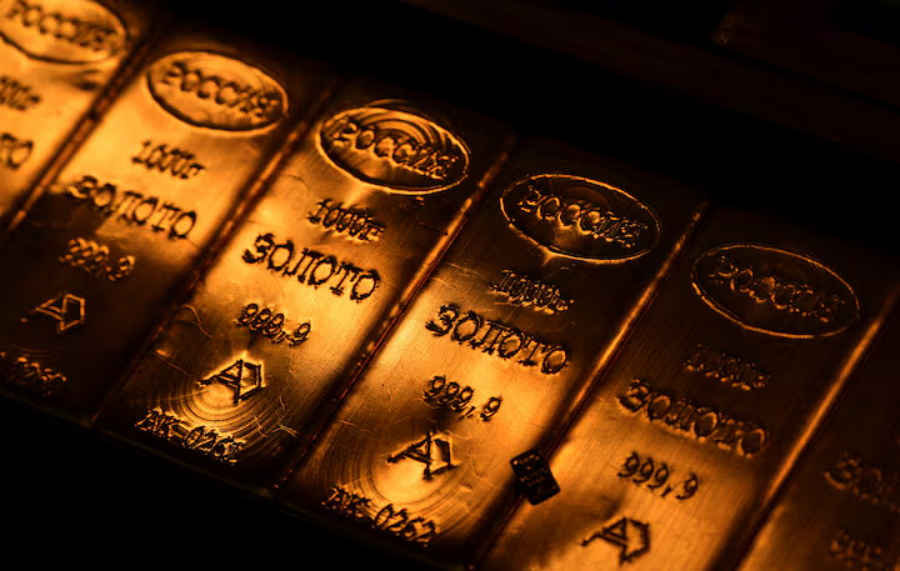 Gold Rockets Past $4,300 as Investors Pile into Havens — Biggest Weekly Pop Since ’08