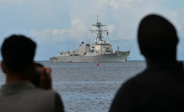 US Warship Docks in Trinidad and Tobago Amid Rising Tensions With Venezuela