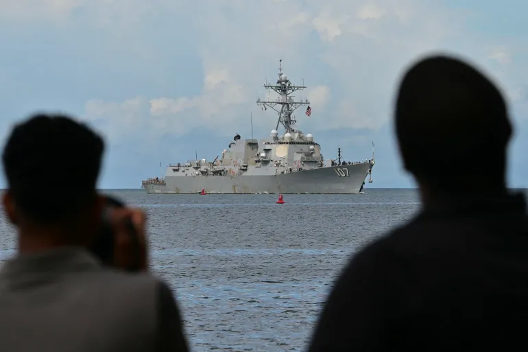 US Warship Docks in Trinidad and Tobago Amid Rising Tensions With Venezuela