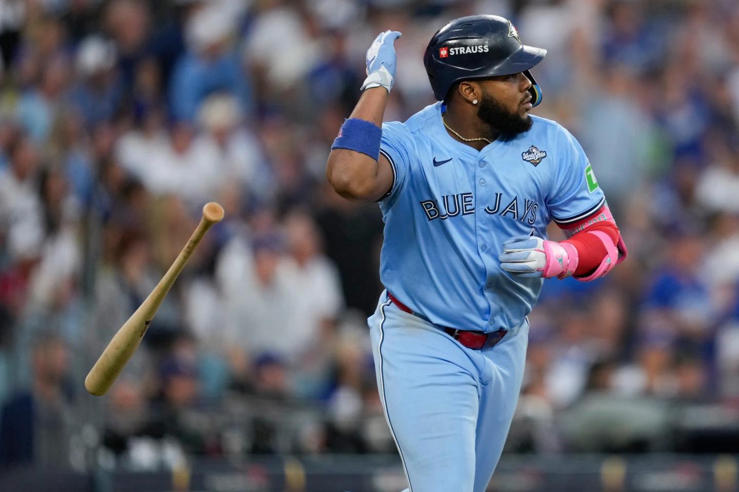 Guerrero Lifts Blue Jays as Toronto Evens World Series Against Dodgers