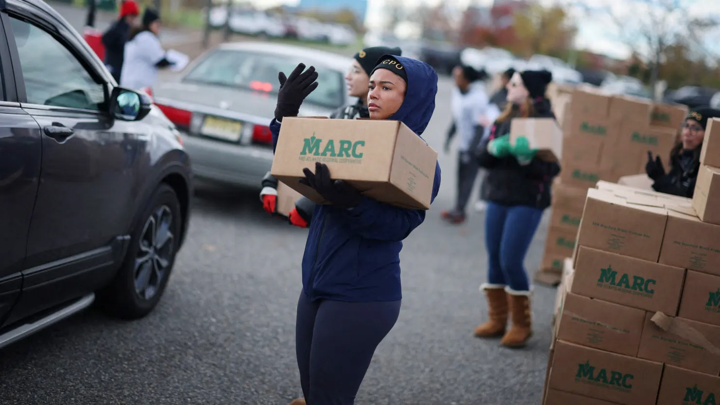 Shutdown Jitters Slam Confidence: Consumer Mood Sinks Near Record Low