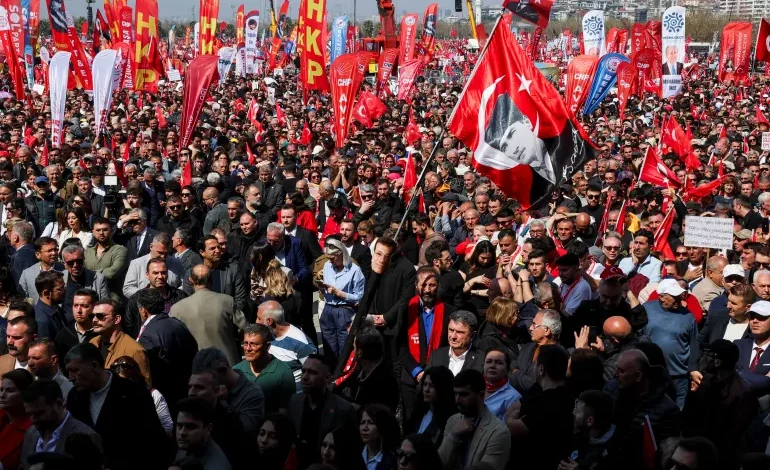 Turkish court clears journalists arrested while covering Istanbul protests