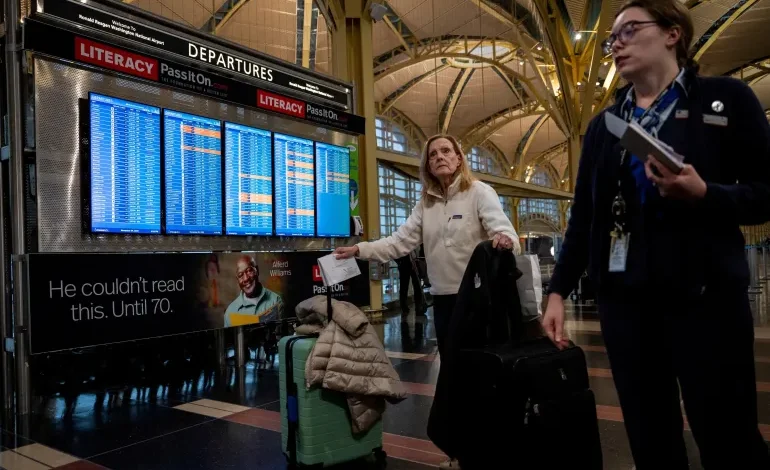 Delays Drag On as US Shutdown Chokes Air Travel