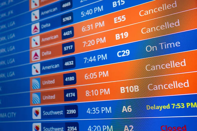 US Airlines Cancel 1,200 More Flights as Shutdown Chaos Grounds Travel for Fifth Day