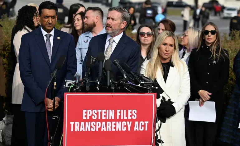 US Congress Greenlights Full Release of Epstein Files as Trump Rants About “Democrat Hoax”