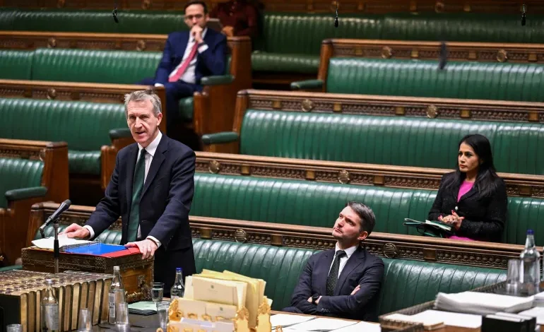 MI5 Warns UK Lawmakers: Chinese Spies Are Masquerading as Headhunters