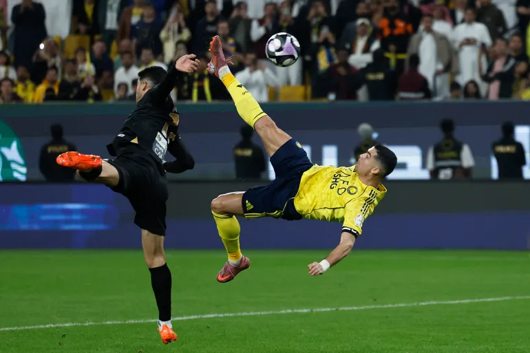 Ronaldo turns back time with outrageous bicycle kick as Al Nassr cruise