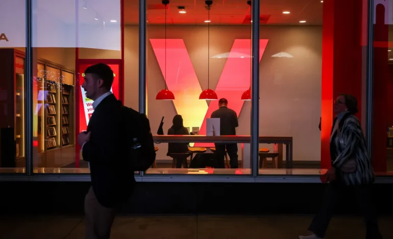 Verizon’s New Boss Plans Massive Shake-Up — and Up to 15,000 Job Cuts
