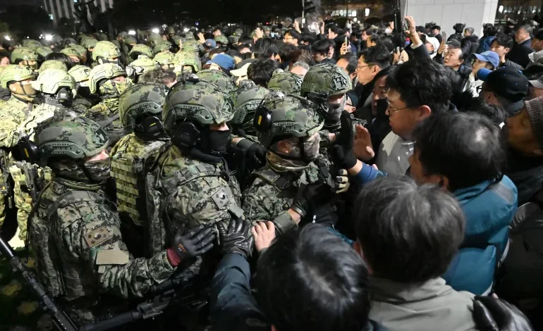 South Korea Arrests Ex-Prime Minister and Spy Chief Over Yoon’s Martial Law Scandal