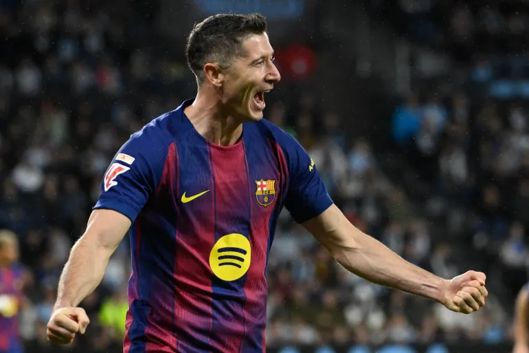 Lewandowski hat-trick fires Barcelona past Celta Vigo as Real Madrid stumble