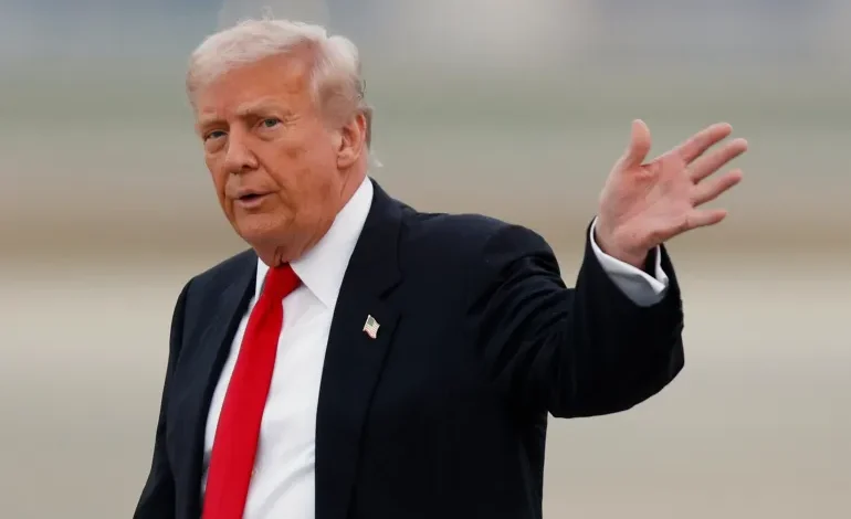 Trump pushes $2,000 “tariff dividend” plan, critics call it economic fantasy