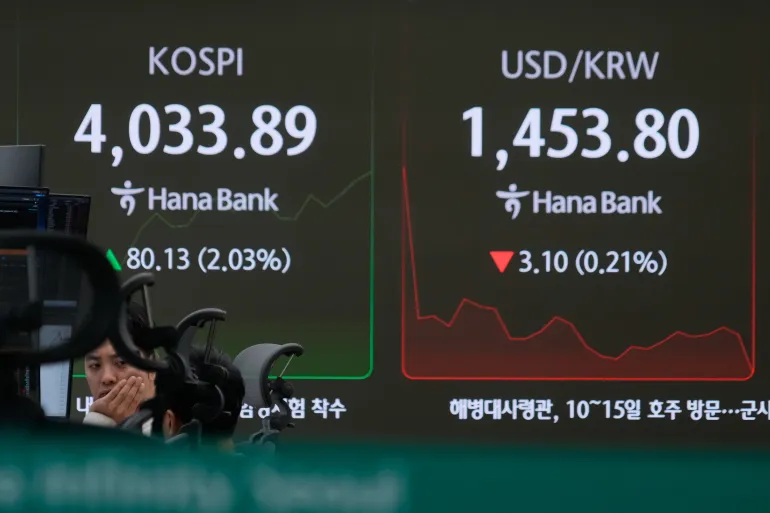 Kospi Roars 3% as Asia Shrugs off AI Selloff and a China CPI Surprise