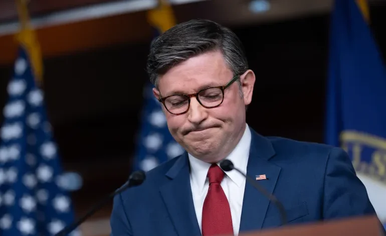 US House Set to Vote on Shutdown Deal as Flights Keep Falling From Sky