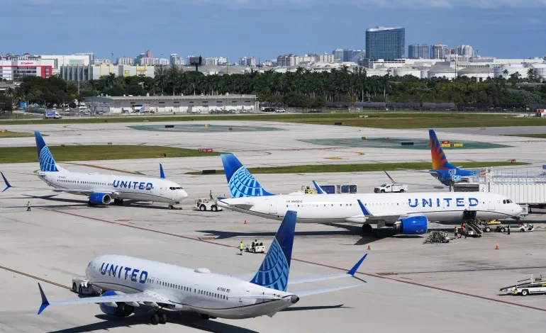 US flights set to return to normal as shutdown-era aviation limits end