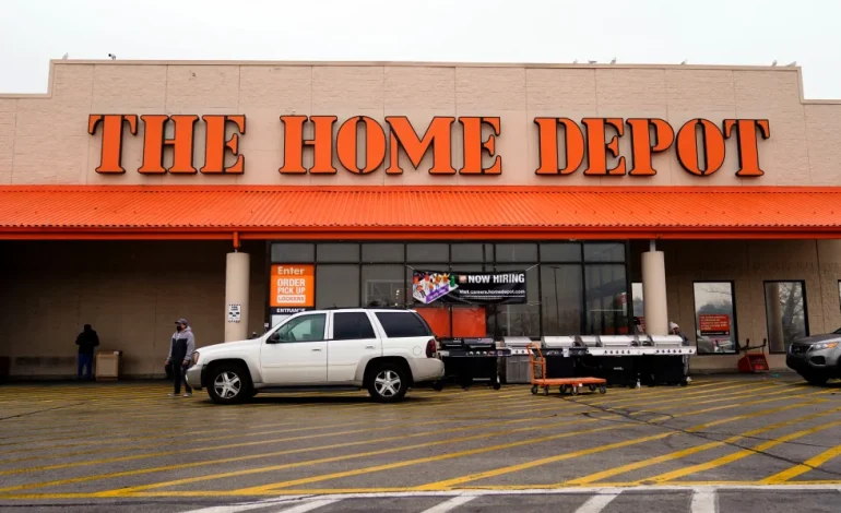Home Depot Lowers Profit Forecast as Cautious Homeowners Put Renovations on Hold