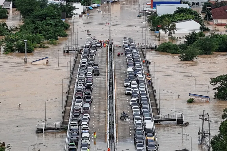 Southern Thailand declared disaster zone as deadly floods swamp Songkhla