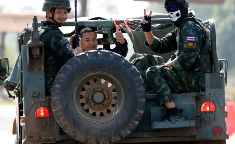 Thailand–Cambodia border shells keep falling as evacuations top 500,000